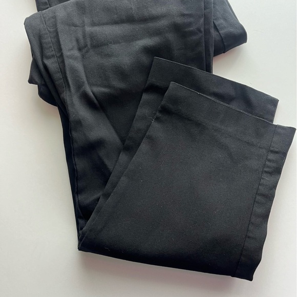 Chico’s • Black Perfect Stretch Stretchy Skinny Pull On Pants - Picture 2 of 6